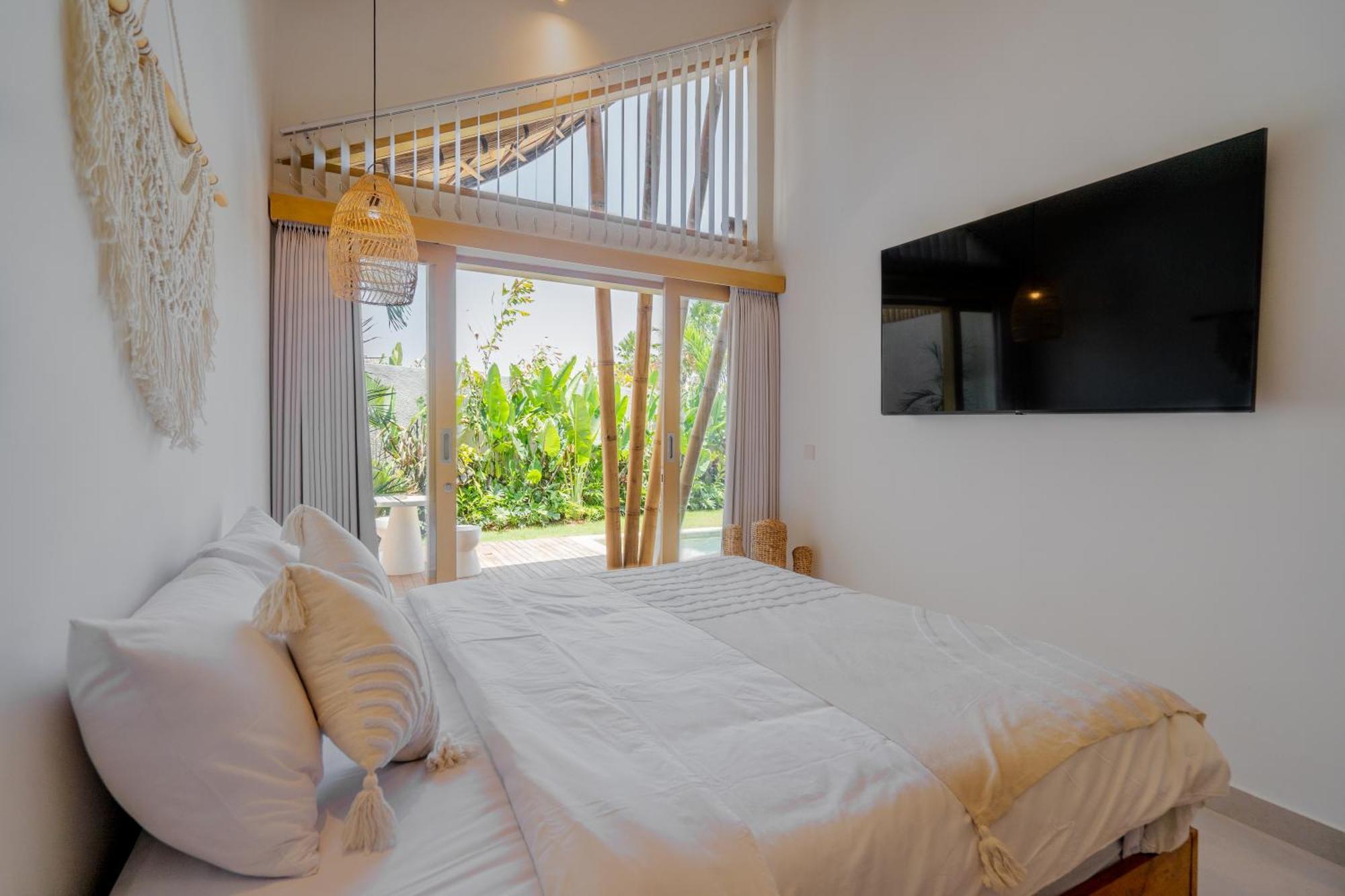 Villa Sunset Bamboo - 3Br Villa In Kerobokan Esterno foto