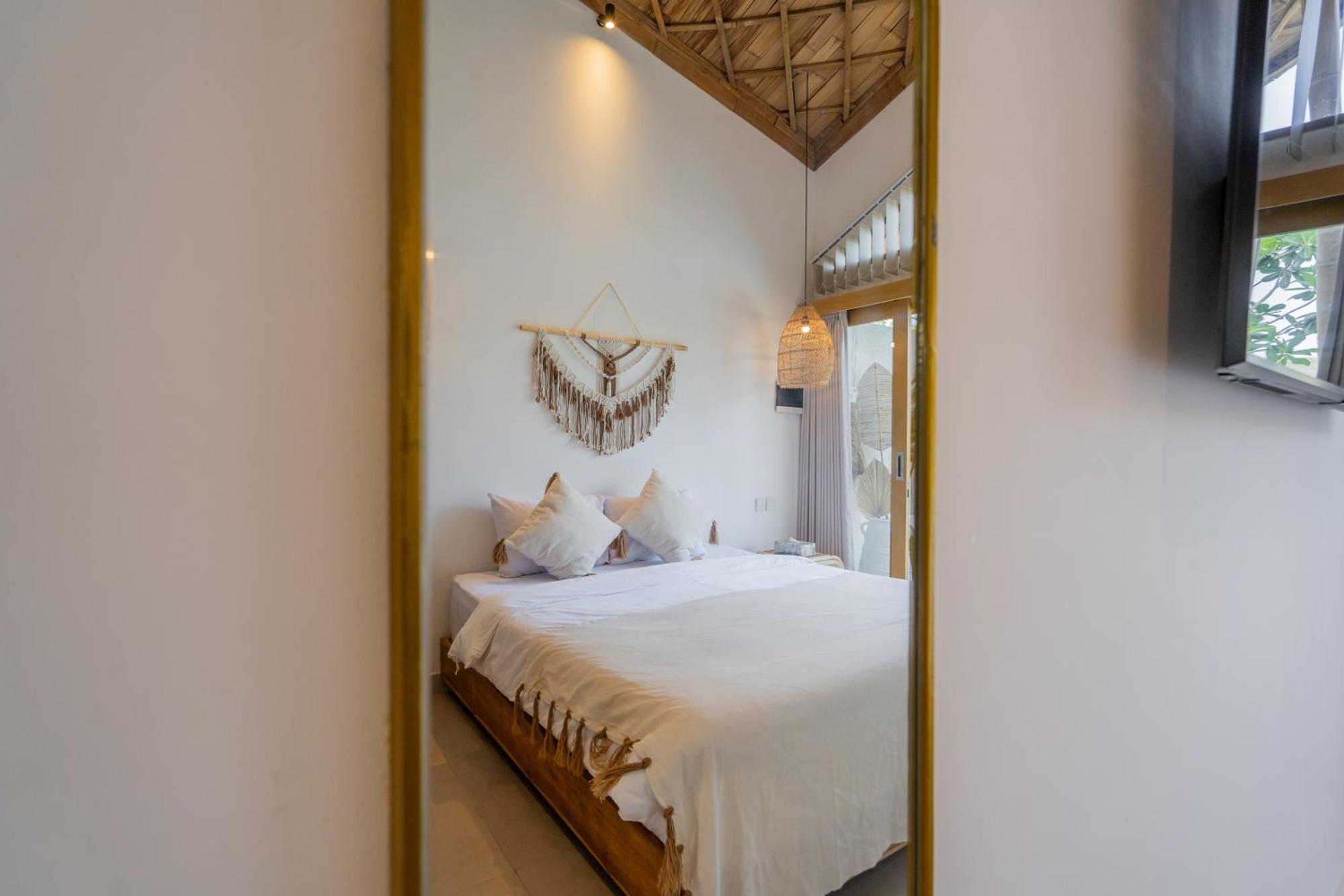 Villa Sunset Bamboo - 3Br Villa In Kerobokan Esterno foto